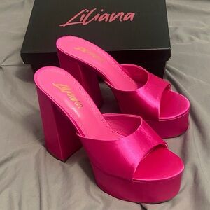 Liliana Fuchsia Satin Platform Mules